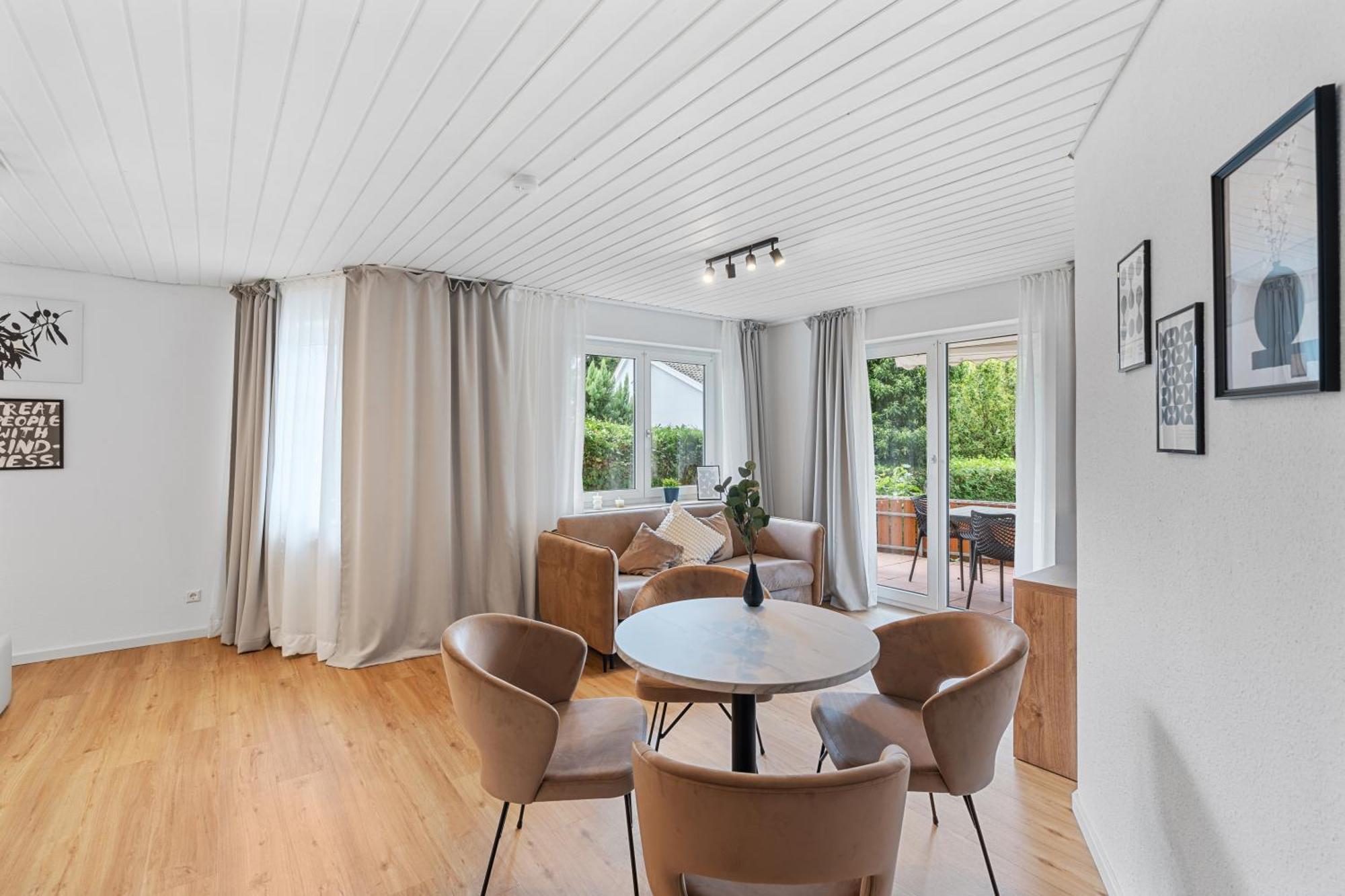 Anytime - Gaestehaus Am Weinberg In Ueberlingen Bagian luar foto