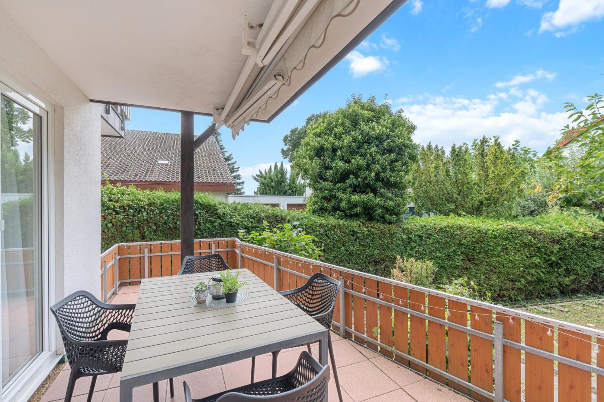 Anytime - Gaestehaus Am Weinberg In Ueberlingen Bagian luar foto
