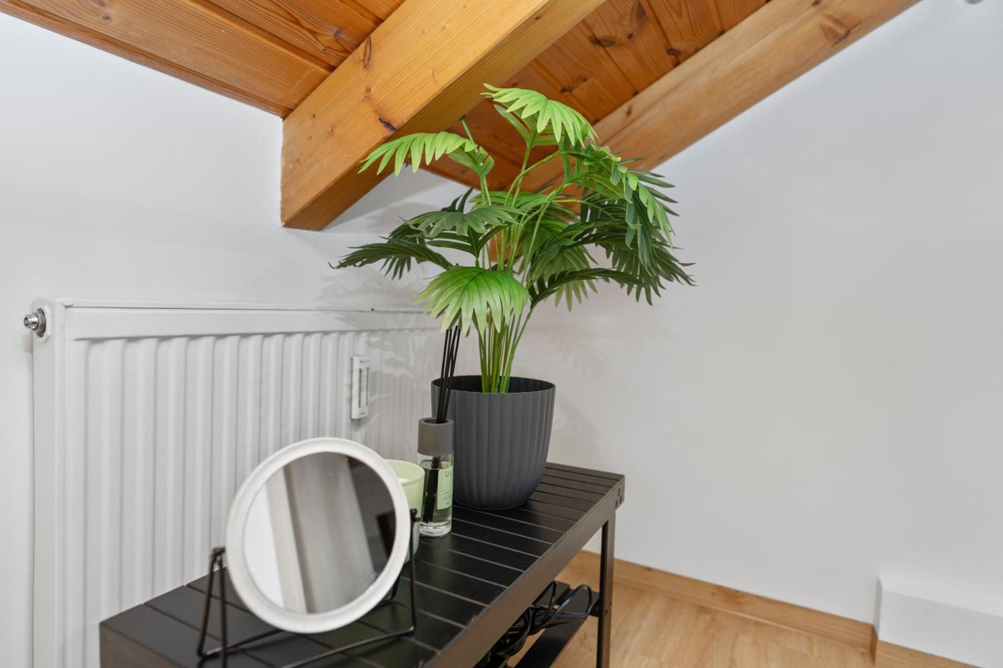 Anytime - Gaestehaus Am Weinberg In Ueberlingen Ruang foto