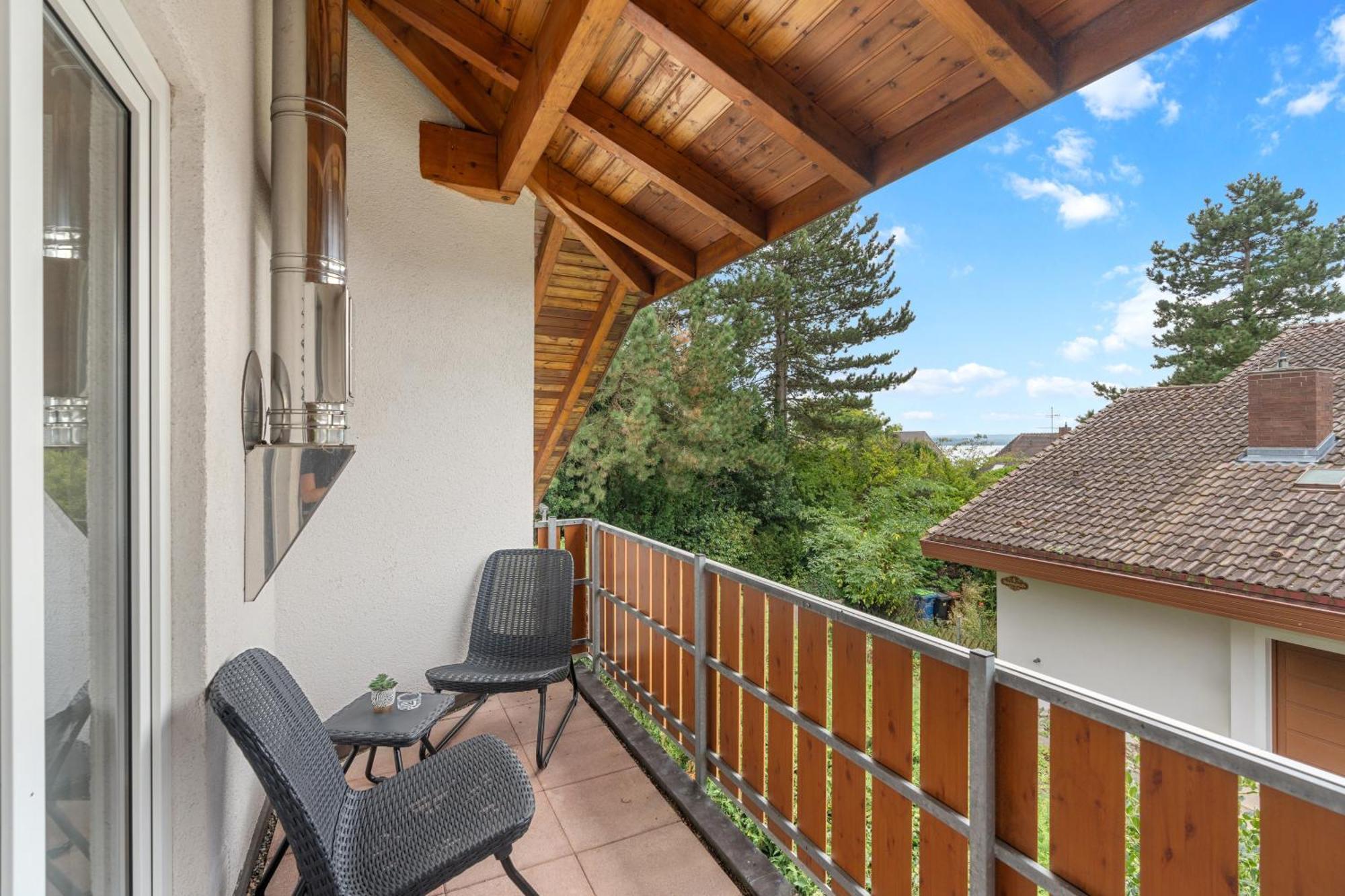 Anytime - Gaestehaus Am Weinberg In Ueberlingen Bagian luar foto