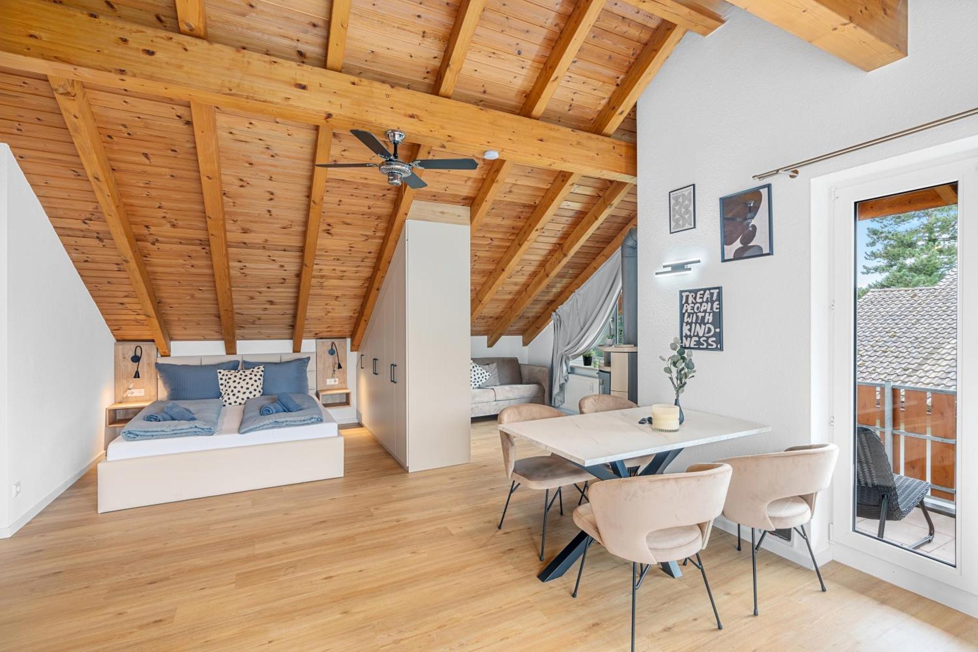 Anytime - Gaestehaus Am Weinberg In Ueberlingen Bagian luar foto